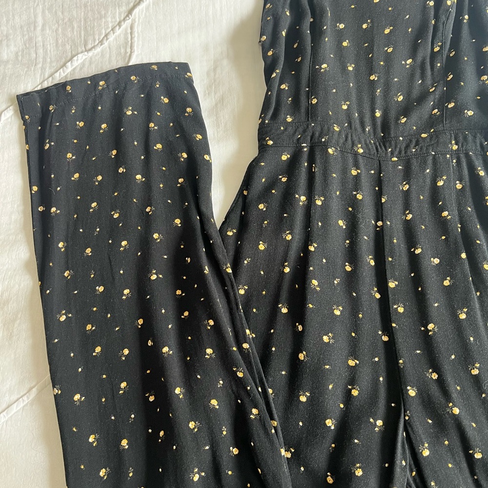 Jumpsuit - Picture 4 of 5